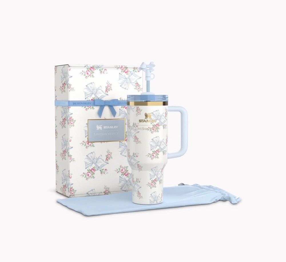 🔥NEW🔥The Stanley X Love Shack Fancy Holiday Quencher Cup 40 OZ-Rosa Beaux Blue