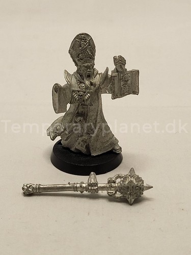 Warhammer 40k Astra Militarum Arch Confessor Kyrinov Gold Missionary Figure