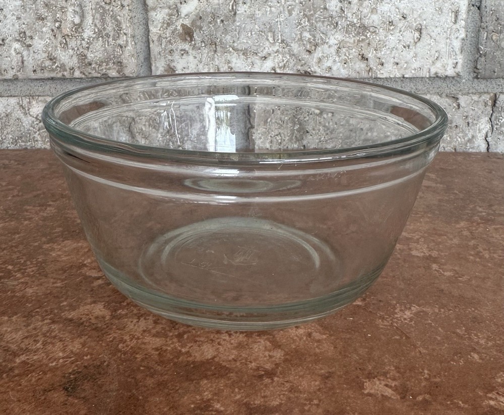 Anchor Hocking USA Clear Glass Mixing Bowl 1 Qt 6.5in  Conventional/Microwave