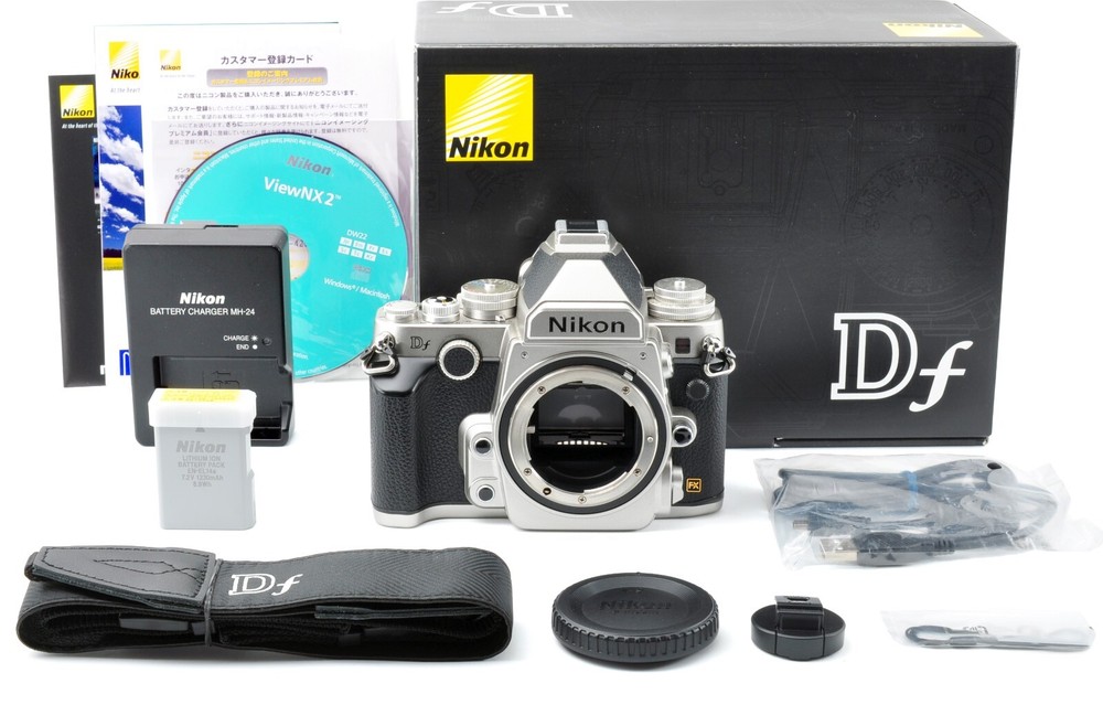 Nikon Df Silver 16.2MP FX DSLR Camera Mint Condition Low 815 Clicks