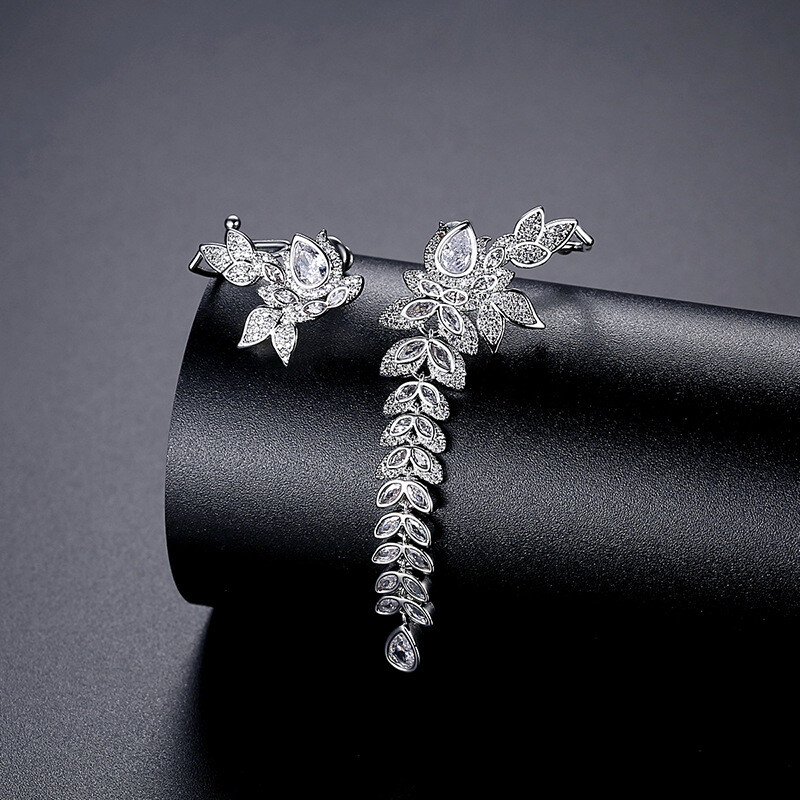 Copper Inlaid Zircon Asymmetric Leaf Long Tassel Gold Plated Earrings