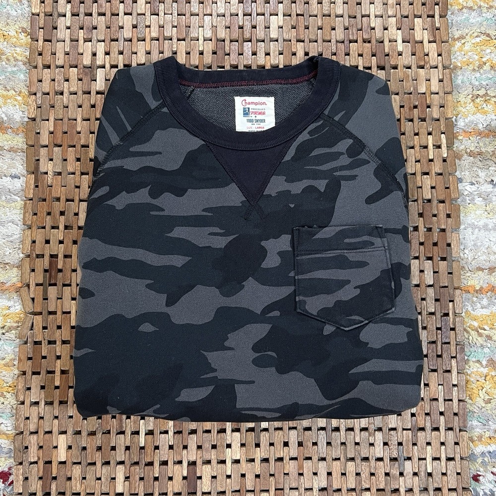 Champion x Todd Snyder Sweater Men’s Large Black Camo Sweatshirt Pullover Adult