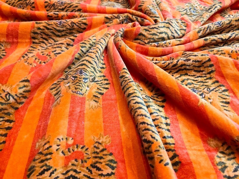 Indian Velvet Upholstery Fabric Sewing Running Fabric Animal Printed By The Yard