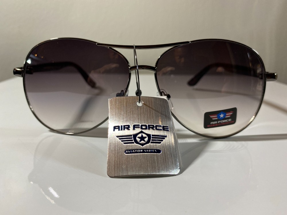 Men's silver wire aviator sunglasses with gray tinted lenses