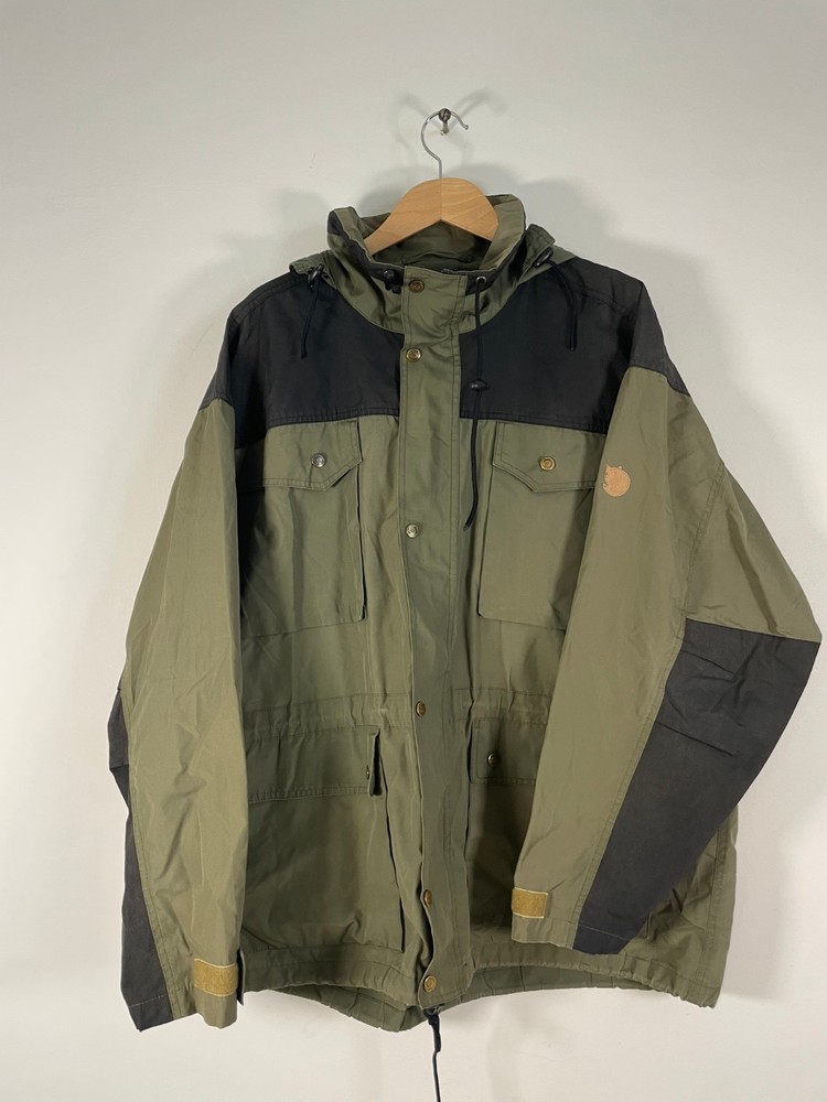 Vintage 90's Fjällräven Jacket (Size: XL)