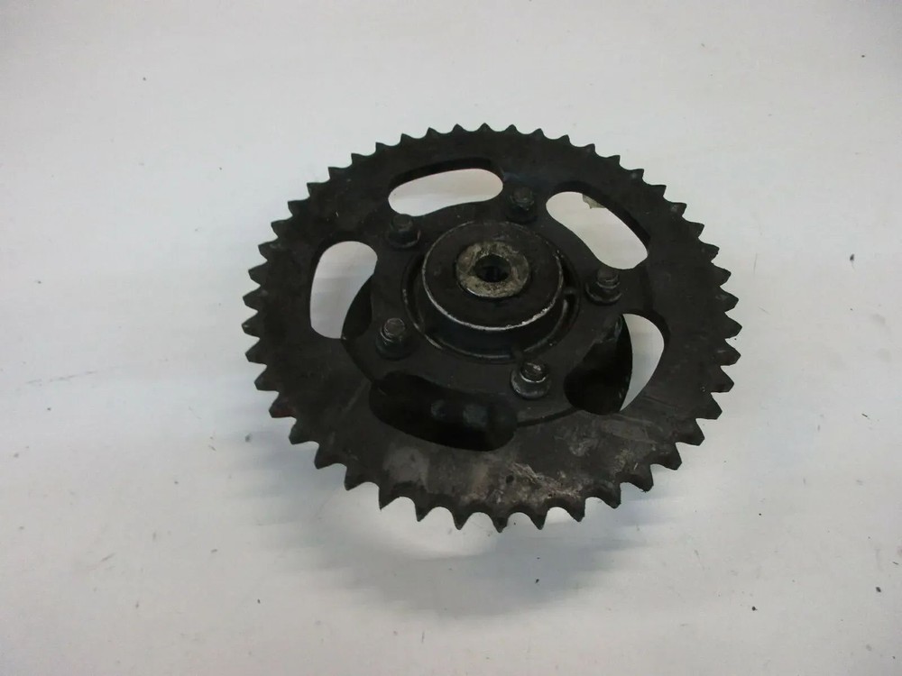 O2. Suzuki GSX 600 F GN72B Sprocket carrier rear drive rim pinion gear