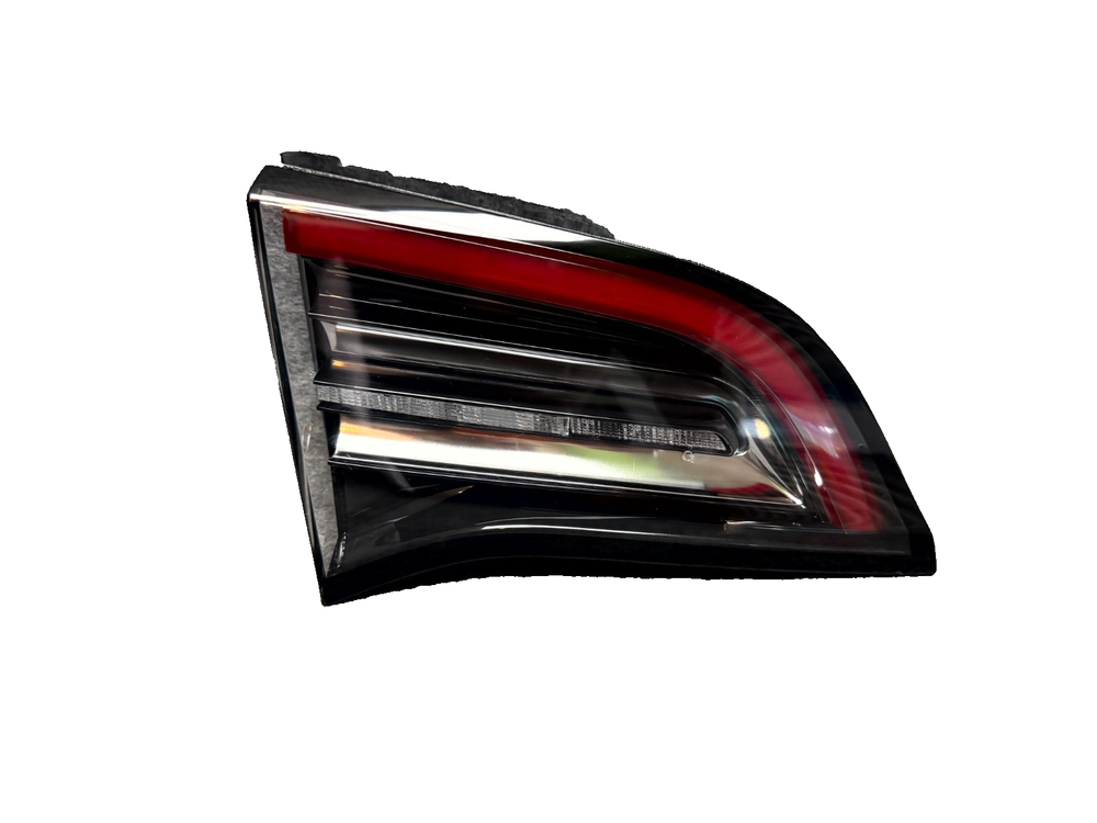 ♦️17-23 TESLA MODEL 3 REAR LEFT SIDE INNER TAILLIGHT LED LAMP OEM, 1077401 00 G