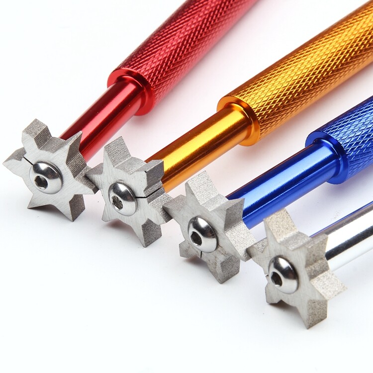 Hexagonal golf club head cleaner pen for grooves and knife edges