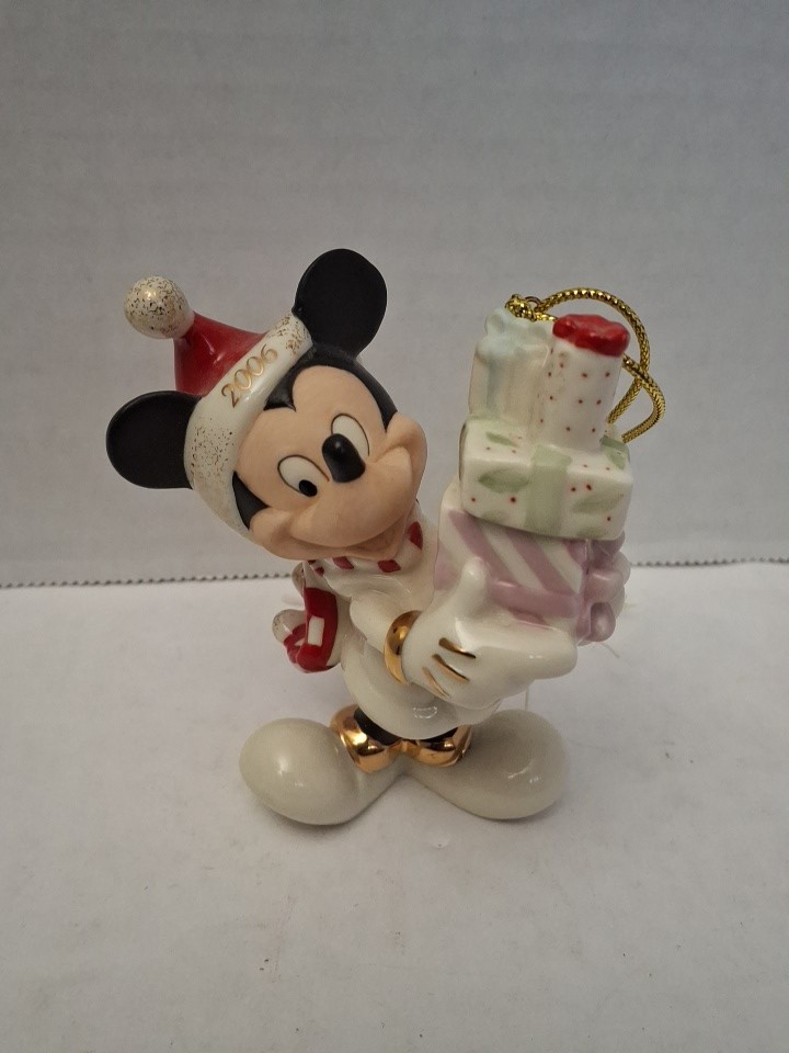 Lenox Disney Mickey Mouse Christmas Ornament Figurine 2006