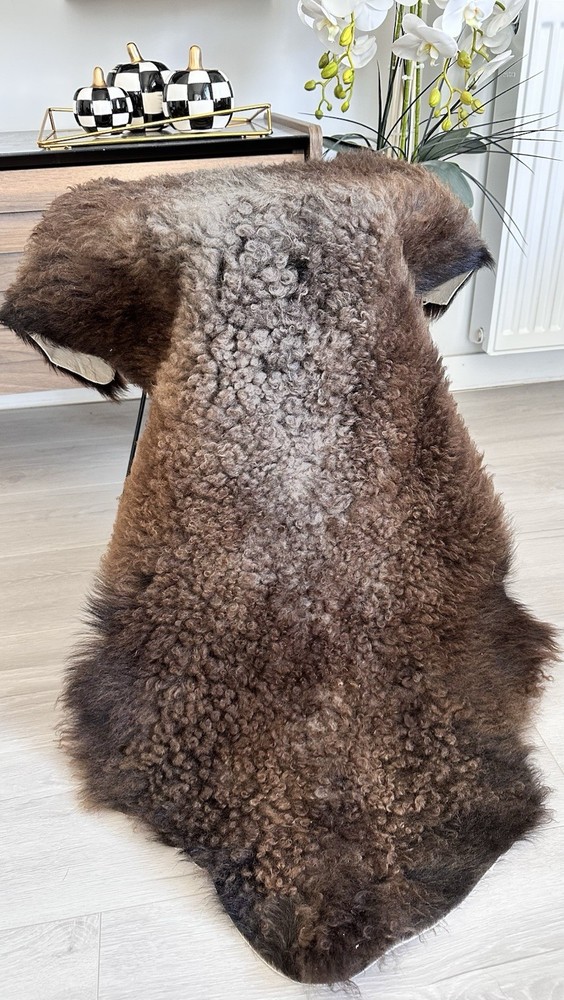 %100 Natural Sheepskin Rug,Sheepskin Pelt,Sheepskin Carpet,Color,Brown