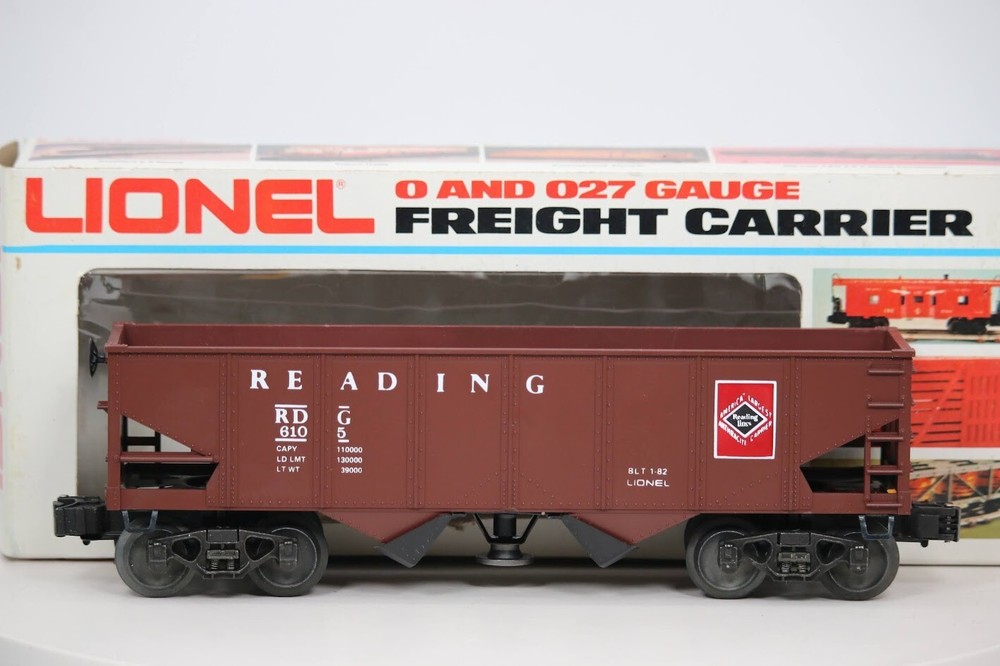 Lionel Train Operating RDG Reading Lines Hopper Car 6-6105 with Original Box