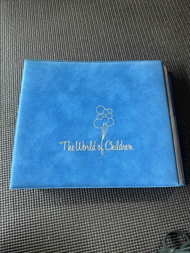 Vintage Stamps The World Of Children 1979 Collection 39 Cards (L5)