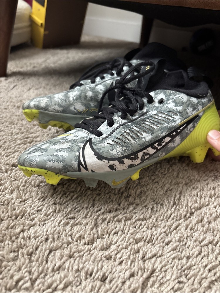 Nike Vapor Edge Pro 360 2 Razor, Sharp Cuts,  Football Cleats Size 7 Men’s ￼￼￼