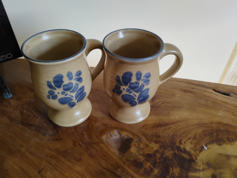 Vintage Pfaltzgraff Folk Art Stoneware Coffee Mug Set of 2 Footed Pedestal 5 Inch