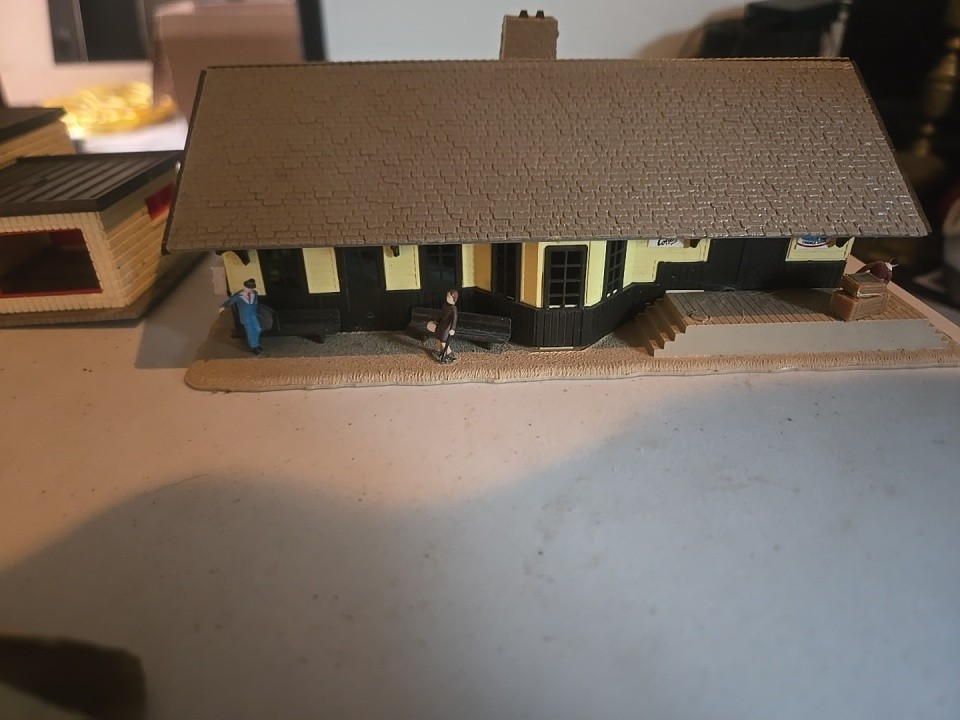 HO Scale Tyco Arlee Passenger Freight Station - Highly Detailed Model