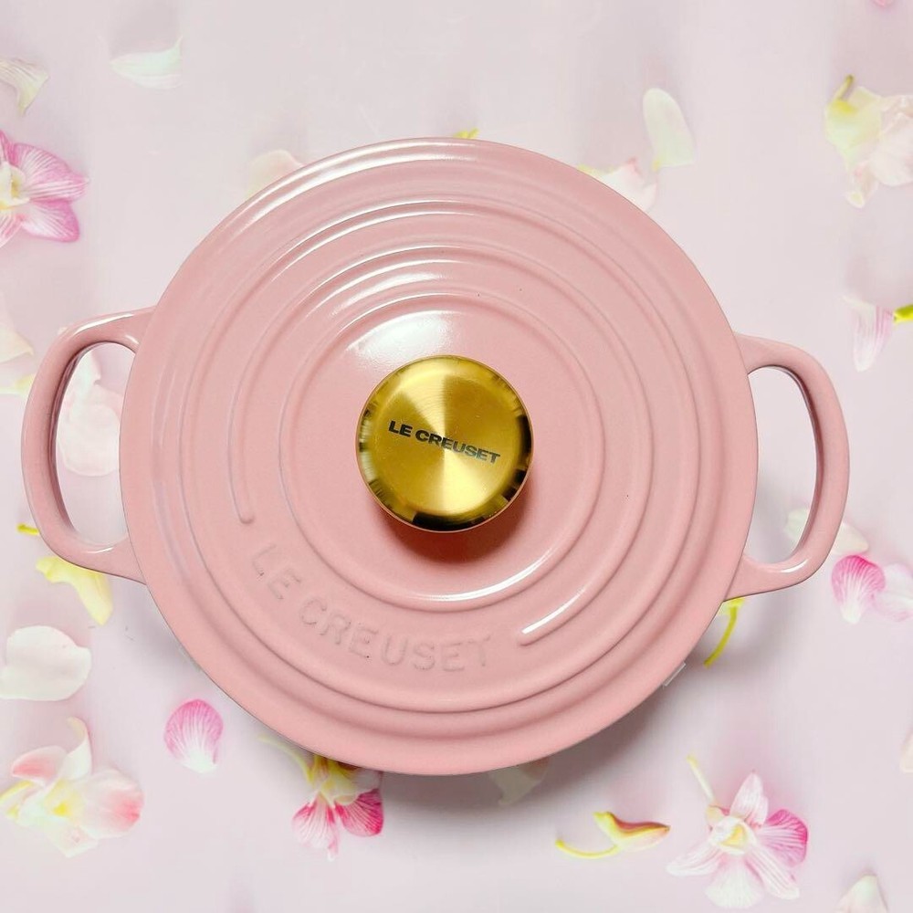 Le Creuset Round Cocotte French Rose with Gold Knob