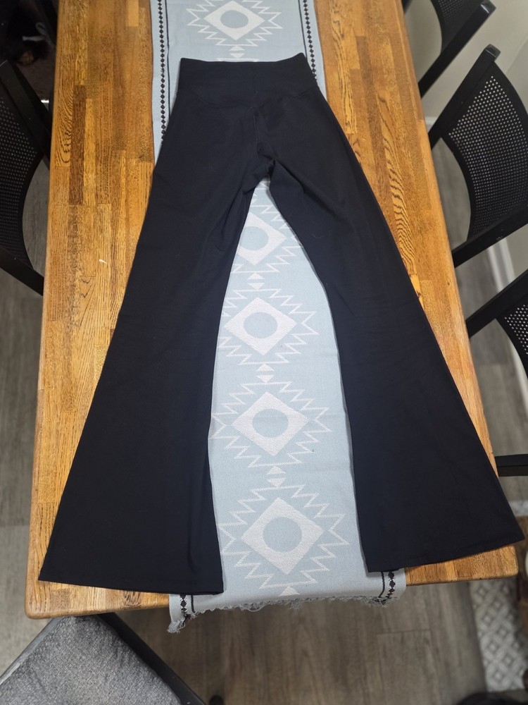 sunzel flare leggings Small Black