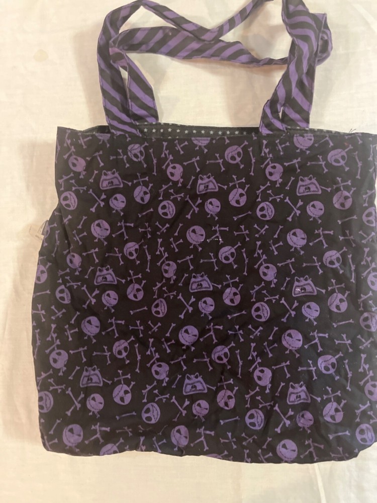 Loungefly Reversible Nightmare Before Christmas Tote Bag Jack Skellington, Black