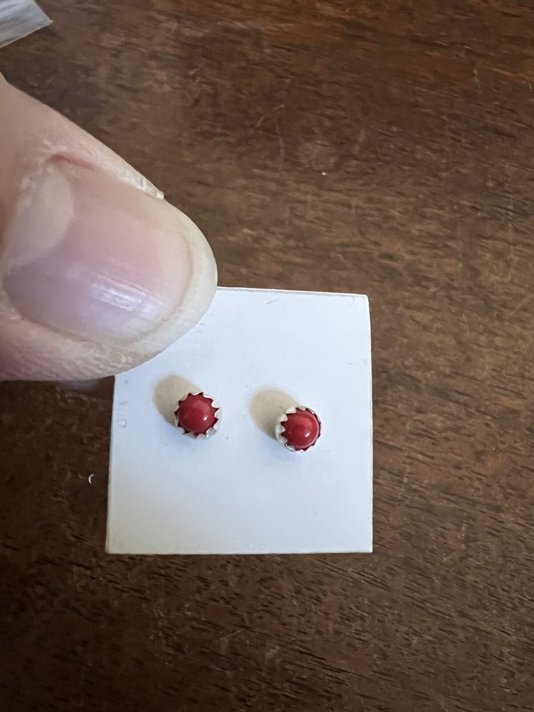 Native American Navajo Red Coral Dot Stud Earrings Zuni # CC Stunning