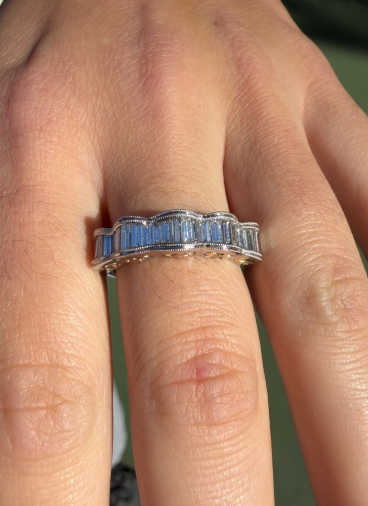 14k White Gold Natural Baguette Undulating Diamond Ring 1.25ctw VVS1 Size 7 US