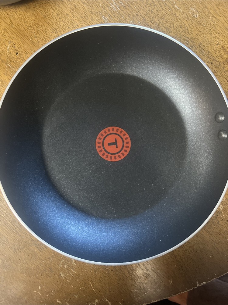 T-fal Nonstick Cookware Set Of Two Fry Pan, 8in. 10.5in.