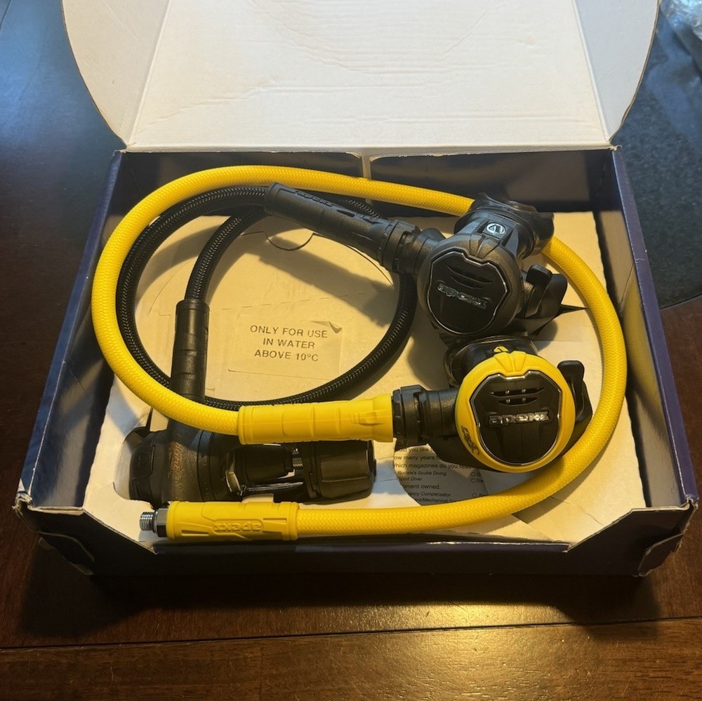 Apeks Flight Regulator, Stage 3 Scuba Regulator, Great for Travel