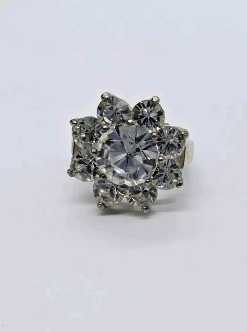 Crystal Flower Cocktail Ring Size 6 Silver tone Vintage PAVE Chunky