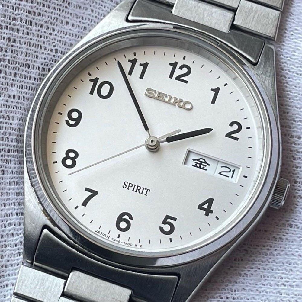 Seiko Spirit 7N48-7A00 Mens Quartz Watch with Classic Design