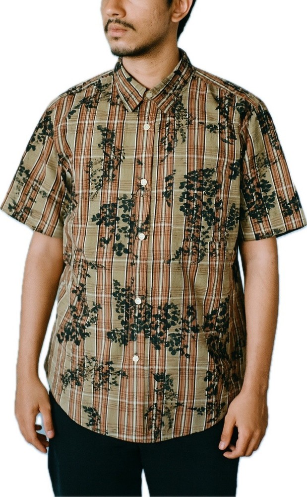 Stussy short sleeve button down shirt plaid floral tan brown M cotton