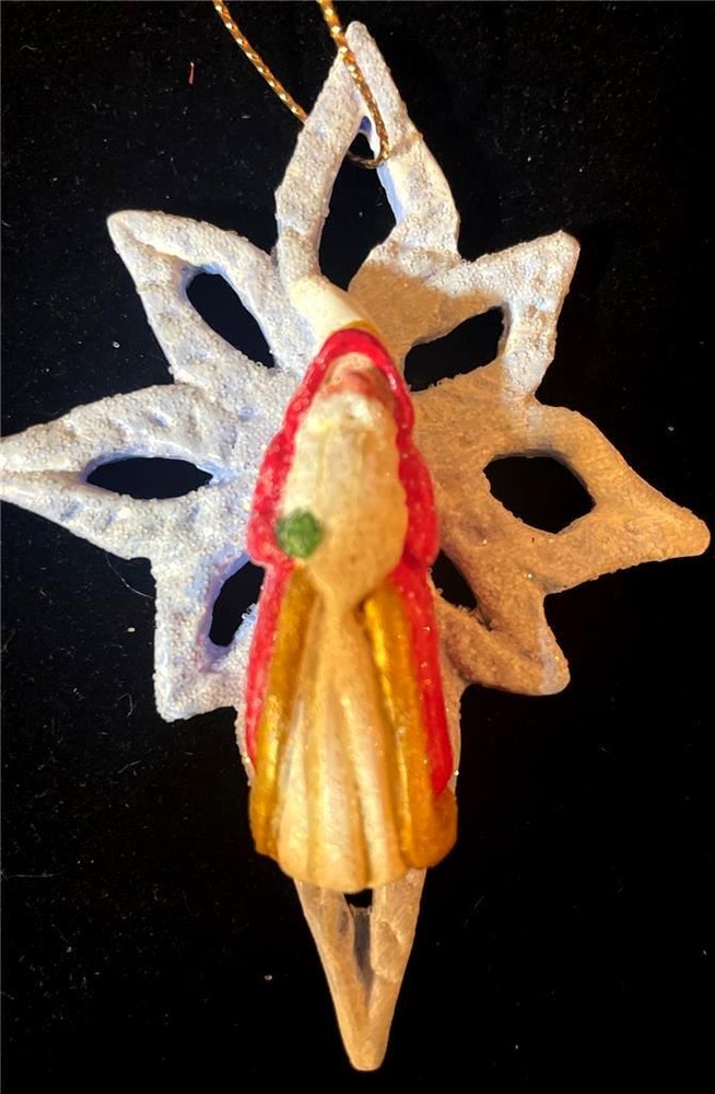 HOUSE OF HATTEN CHRISTMAS ORNAMENT MINI SANTA CLAUS ON SNOWFLAKE STAR FIRE & ICE
