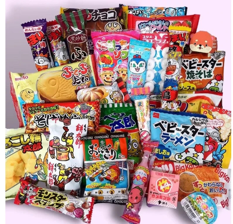 (US SELLER) 50 Exotic Japanese Korean Asian Snack Box Mystery Ramen Chips Ramune