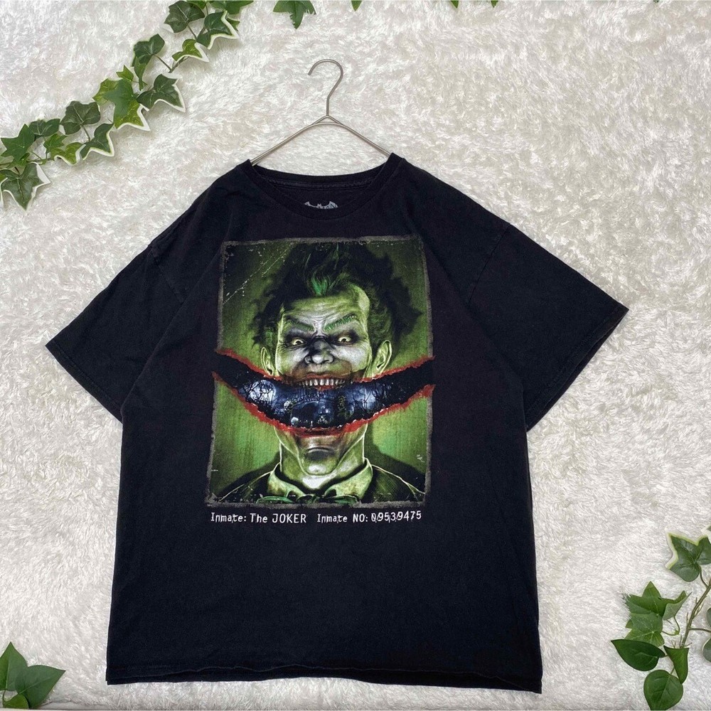 T-Shirt Joker Character Old Clothes Batman size XL Free Shipping