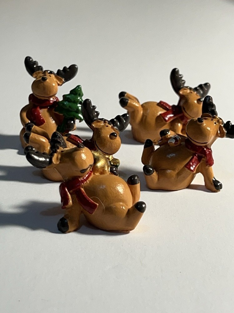 Beautiful Lot Of 5 Christmas Decor Animal Deers Minis Brown Red Tie Minis