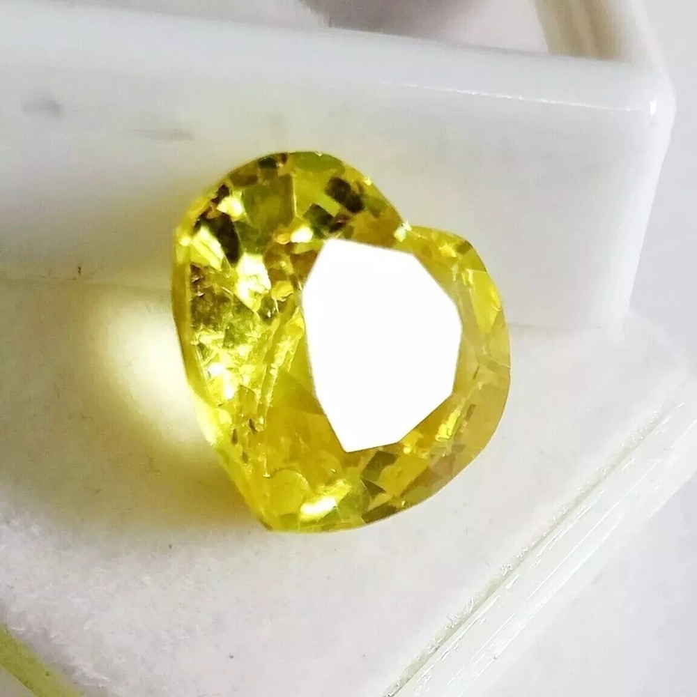 Flawless 10-12Ct Natural Yellow Sapphire Heart Loose Gemstone Certified