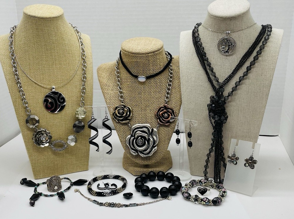 18 PC Vintage to New Jewelry Lot BLACK/SILVER Bracelets Necklaces Earrings J-818