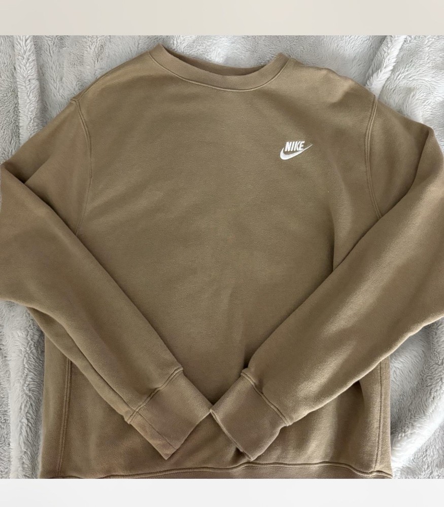 nike crewneck sweatshirt, Size Medium