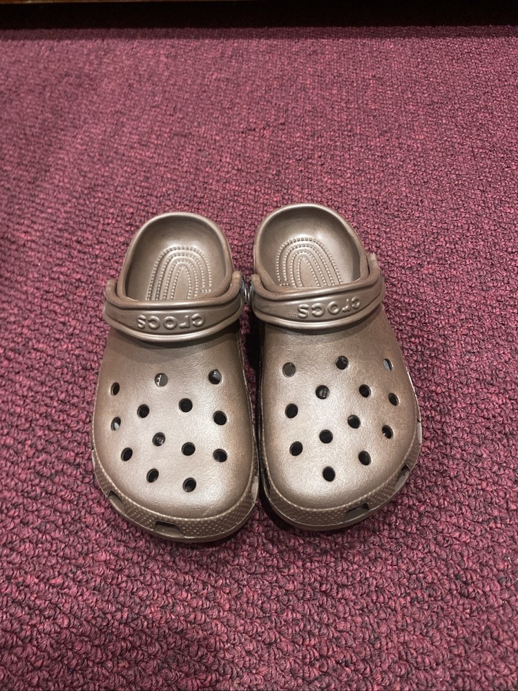 Crocs Unisex  Womens 8 Men's 6 Classic Slip On Clogs Mule Strap Comfort Sandals