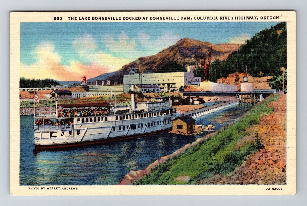 Vintage 1938 Postcard of Lake Bonneville Docked on Columbia River Highway Oregon