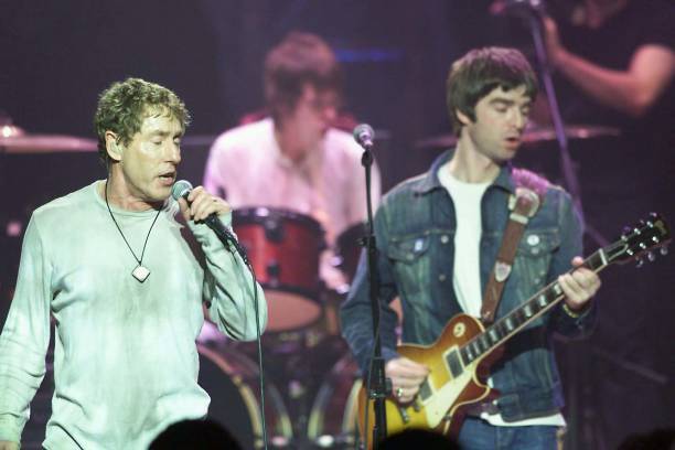 Noel Gallagher on stage with The Who at the Royal Albert Hall in L- Old Photo 4
