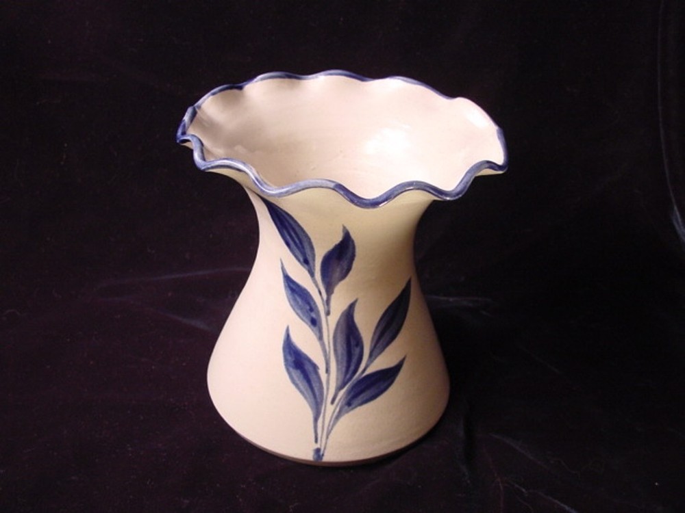 Williamsburg Pottery Blue Ruffled Edge Art Vase