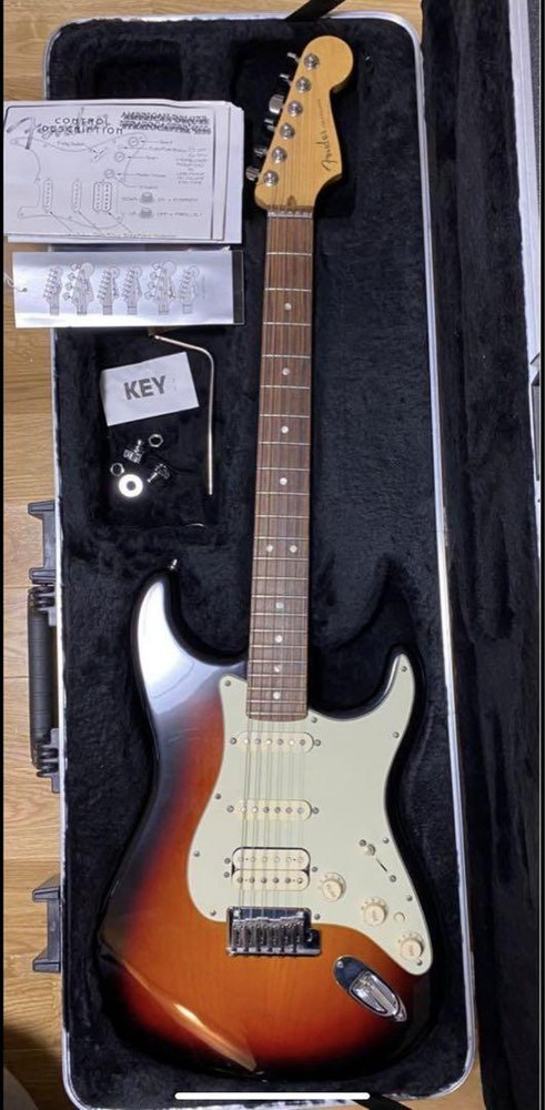 Fender USA American Deluxe Stratocaster Safe Packing!