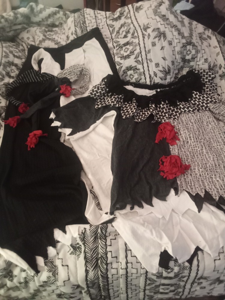 Clearance Sale!! Halloween! Joker/ clown costume with hat size small-image