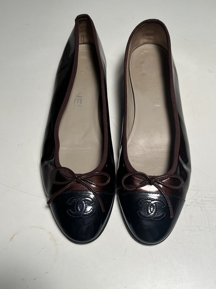 Chanel Brown Patent Leather Ballet Flats Size 38 Authentic