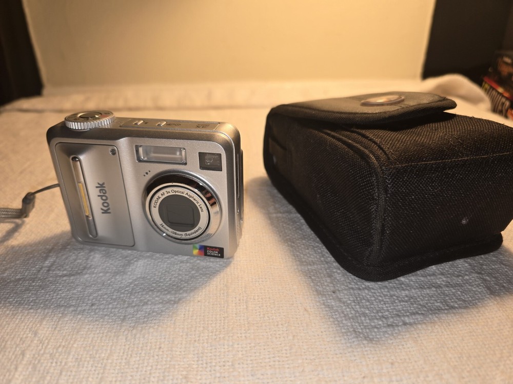Kodak EasyShare C653 6.1MP Digital Camera UNTESTED, NO BATTERY/CHARGER