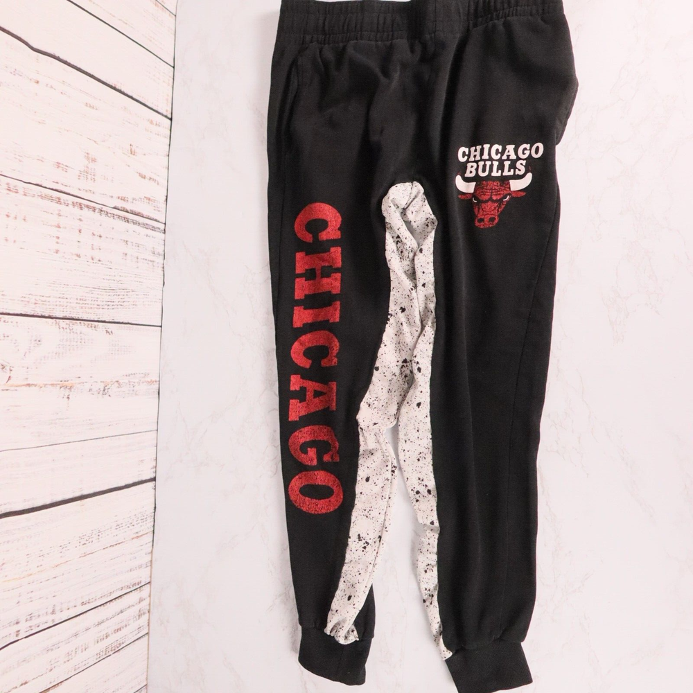 NBA Chicago Bulls Joggers Men's Small Official NBA Track Sweatpants