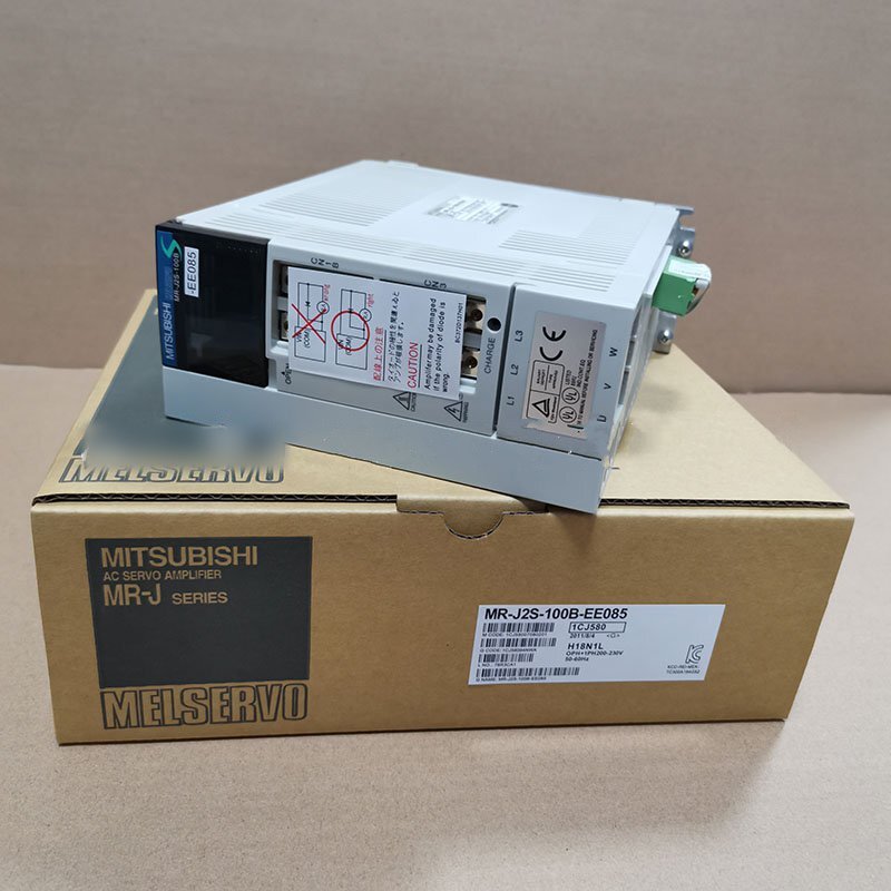 1PC New Mitsubishi in box AC Servo Driver MR-J2S-100B-EE085 One year warranty