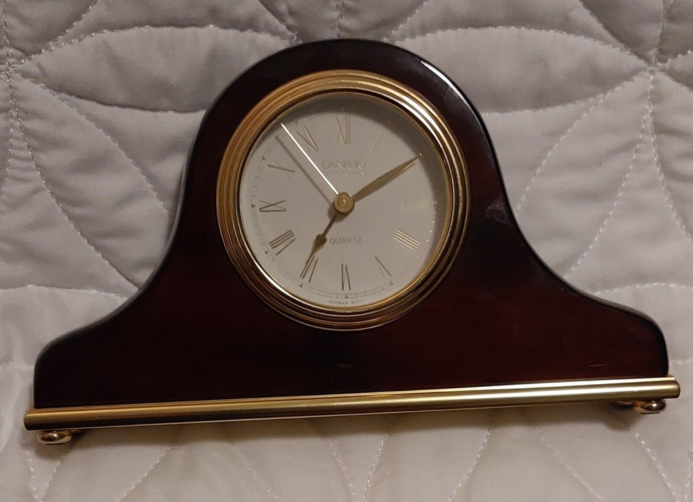 Modern DANBURY Clock Company Mini Mantle Quartz Wood Case German Movement