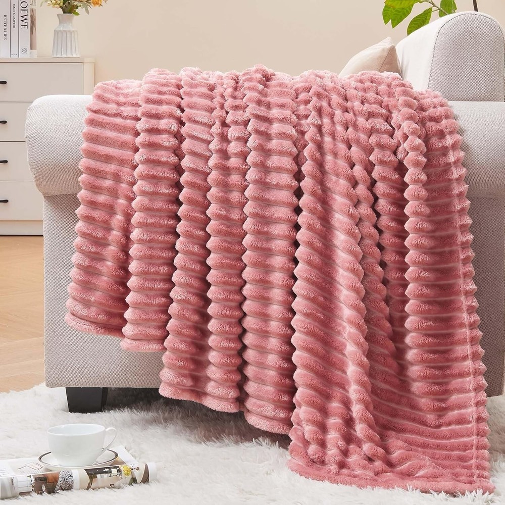 BEDELITE Fleece Throw Blanket for Couch – 3D Ribbed Jacquard Soft and Warm Decor