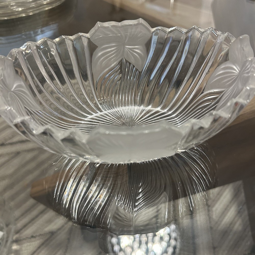 MIKASA Oval Crystal Frosted Flowers Deep Ribs Sawtooth Rim Candy Nut Bowl MINT