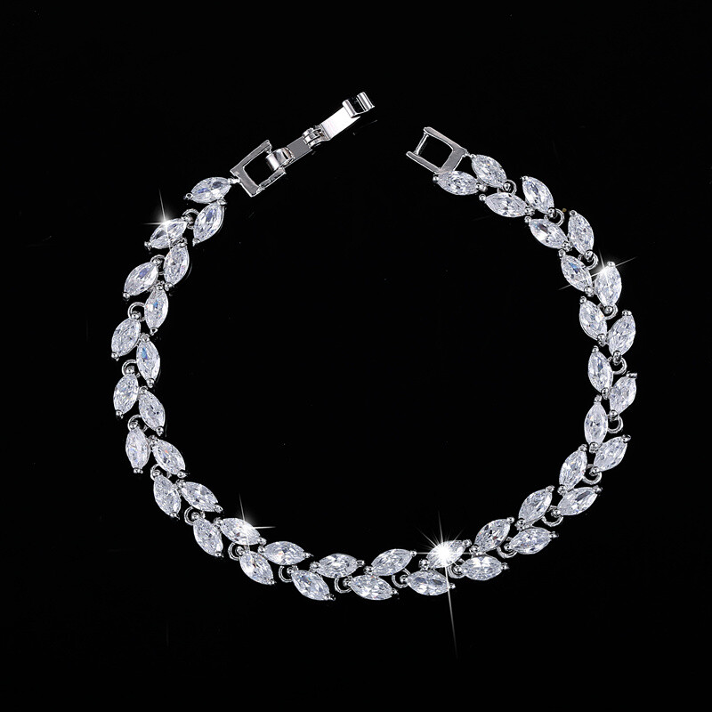 Sparkling Cubic Zirconia Leaf Link Chain Bracelet for Women